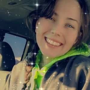 Meet your Posher, Devan